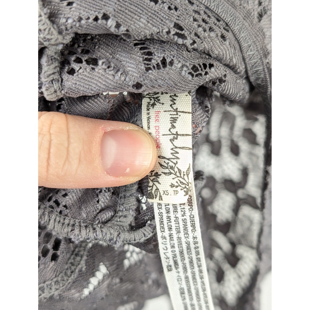 Free People Intimately Floral Fairy Lace Racerback Bodysuit Size XS Gray V Neck - Picture 8 of 10